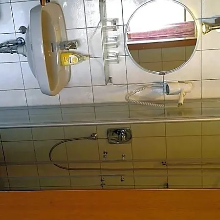 Szálloda Landgasthof Zum Hirschen 2*
