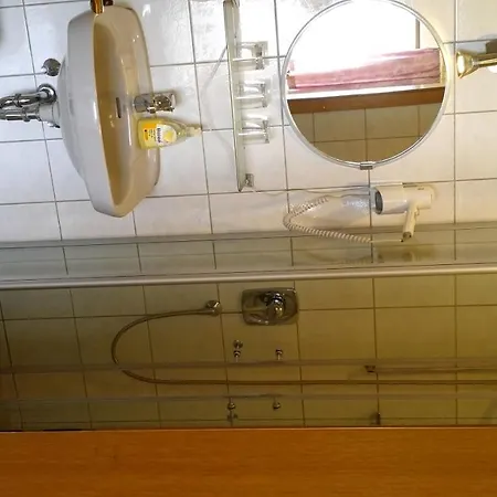 Szálloda Landgasthof Zum Hirschen 2*